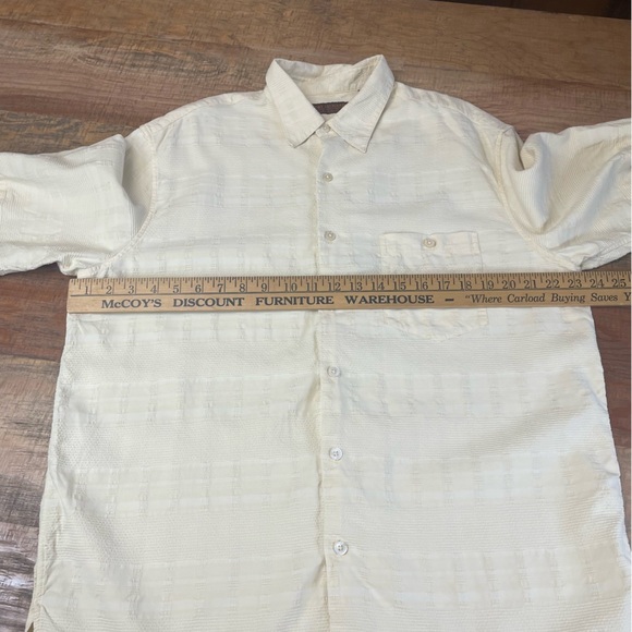 Tori Richard Mens Large Hawaiian Shirt Button Up Yellow Floral Embroidered Silk - Picture 3 of 10